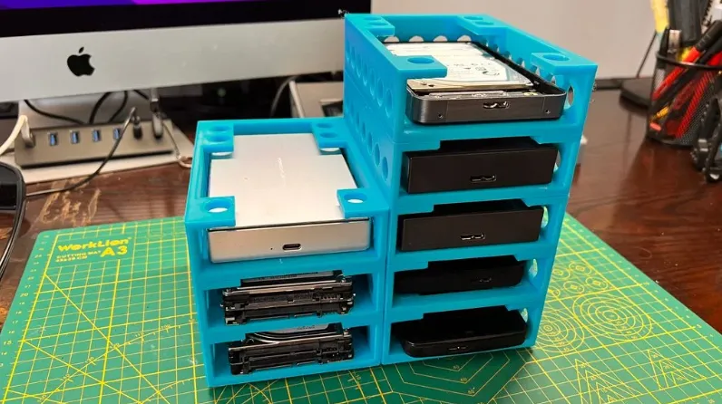 2.5 Hard Drive Modular Storage Rack